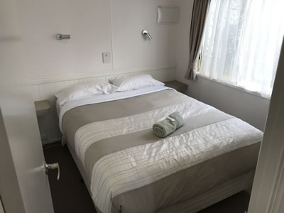 home-04